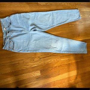 Levi’s vintage 512 light denim Mom jean size 12